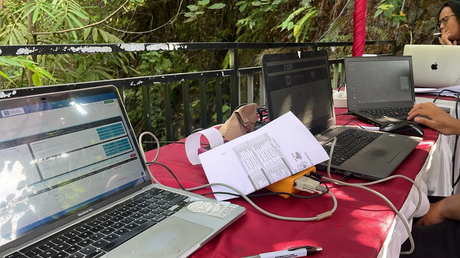 Tampilan antarmuka sts-timingsystem di layar laptop tim operator Kejurnas Arung Jeram ke-21 2026